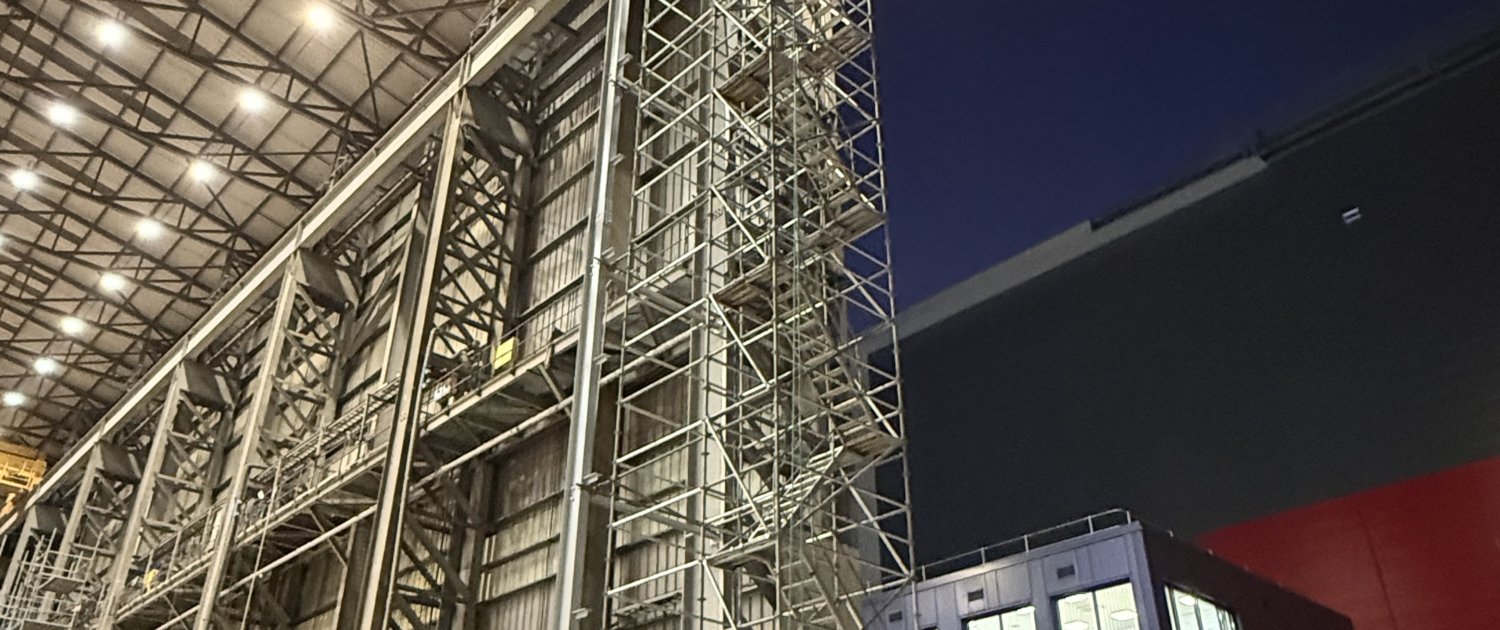 Stair access cover photo zoomed in